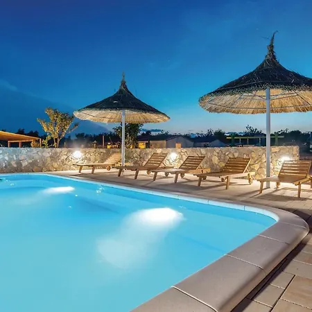Two-bedroom Holiday In Сasa de vacaciones Drage