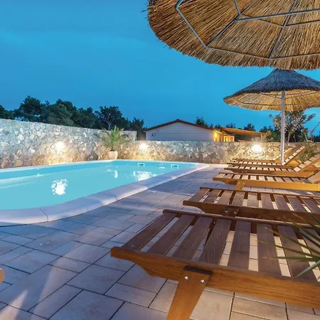 Two-bedroom Holiday In * Drage
